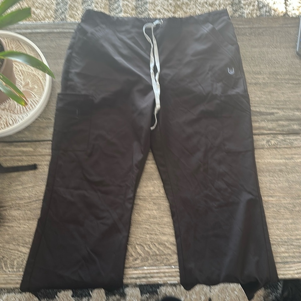 Women’s scrub pants